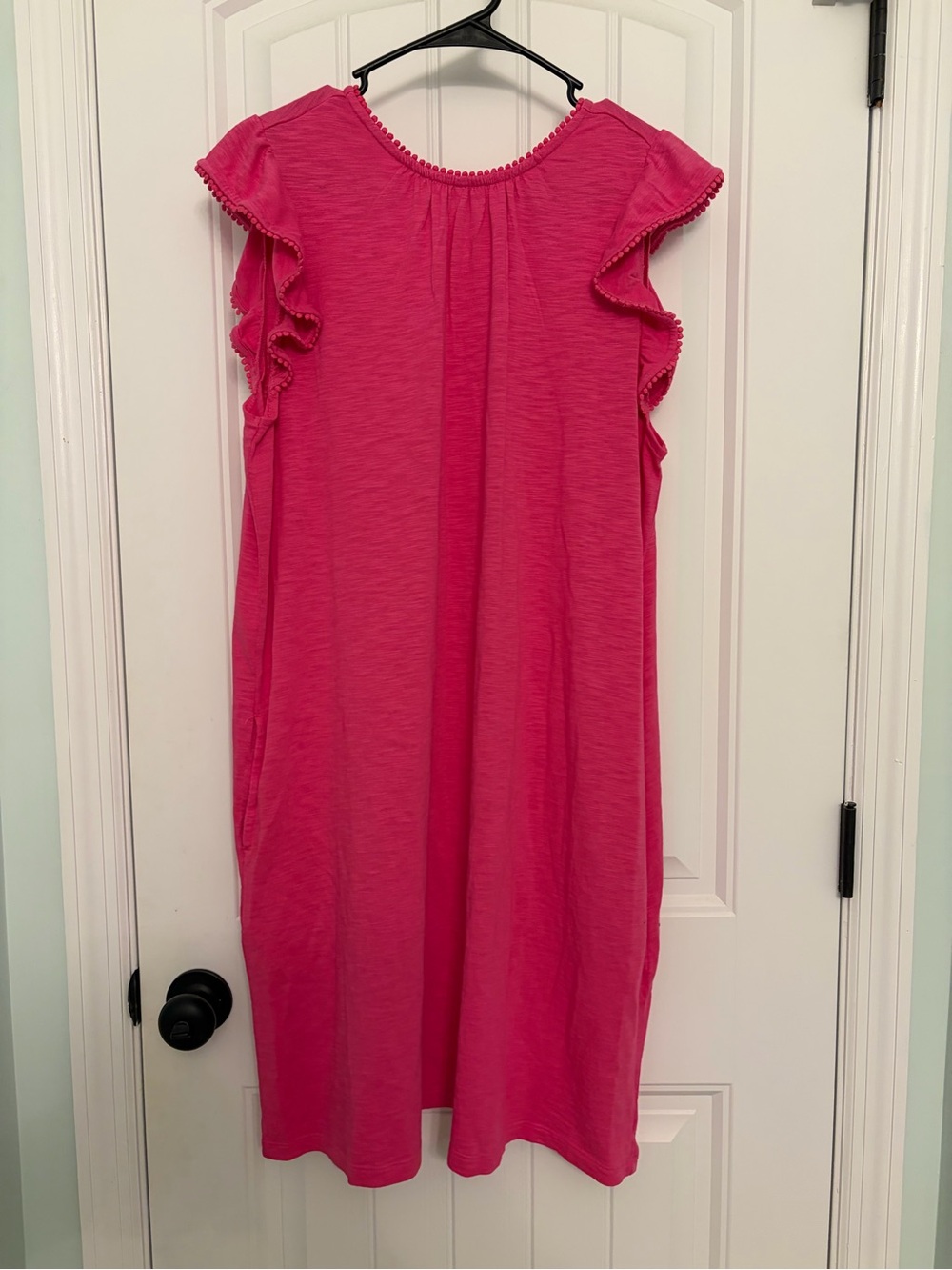 crown & ivy Hot Pink Ruffle-Sleeve Casual Dress